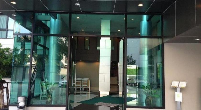 Ipremium Sukhumvit 81 Hotel Bangkok Exterior foto